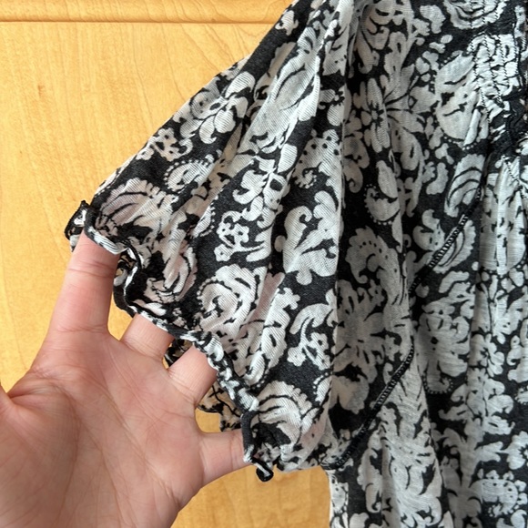 Adiktd Women’s Top - Picture 5 of 6